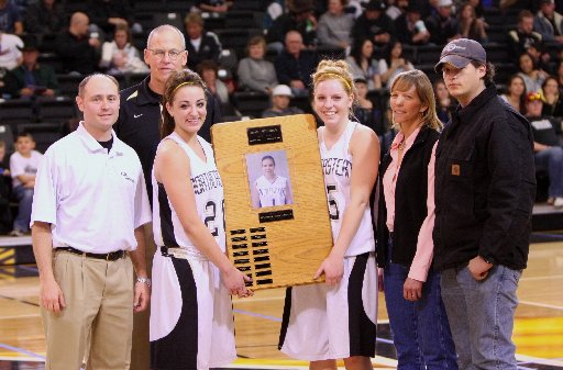 Andi Whitlock memorial winners Lynnae Cox and Nicole Burns